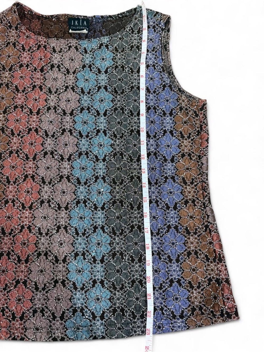 Multicolored Top - Picture 3 of 5